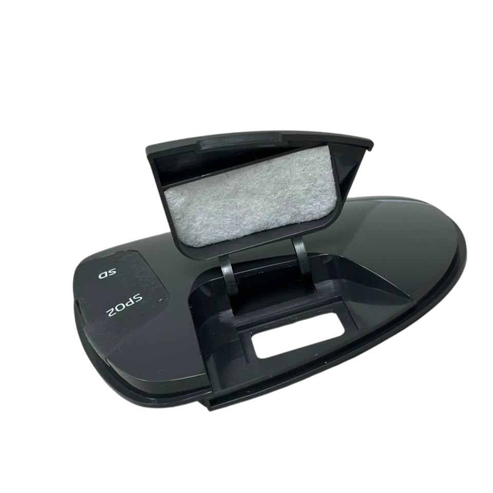 Detalle de la Cubierta Lateral con Filtro para Auto CPAP Yuwell YH-480