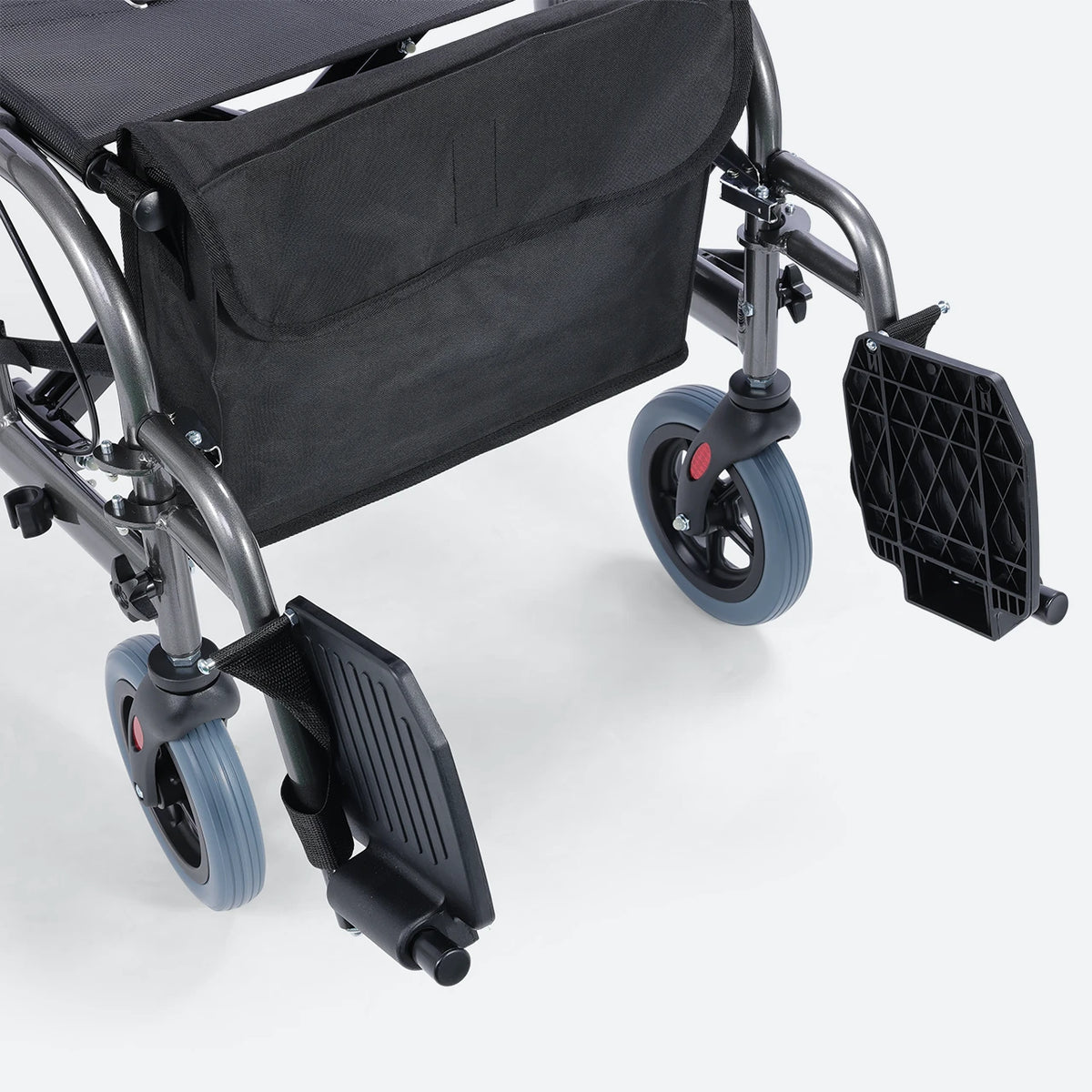 Andador 4 Ruedas Canasto Asiento y Reposapiés Pro