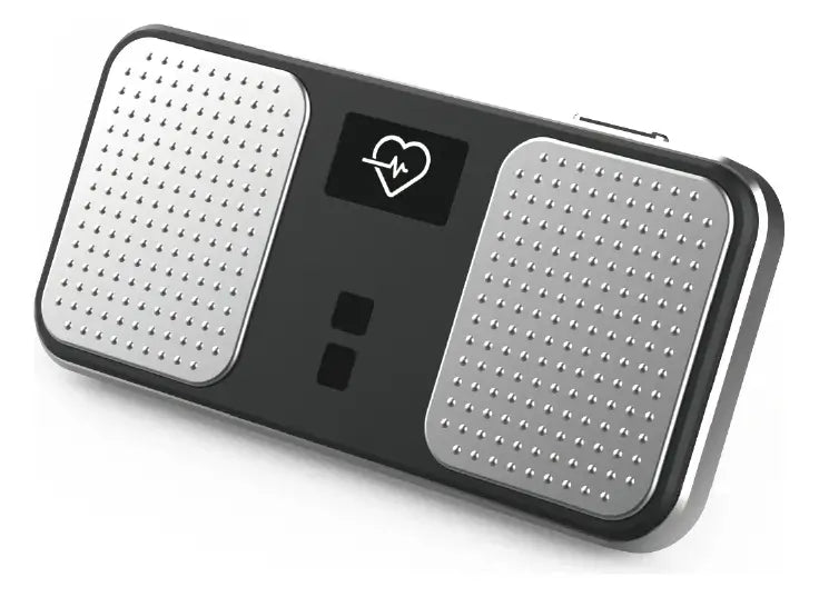 Monitor ECG ChoiceMMed MD100C conectando por Bluetooth a app iChoice — resultado análisis fibrilación auricular en pantalla