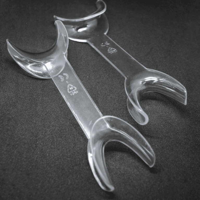 Retractor Doble Ended | Saga