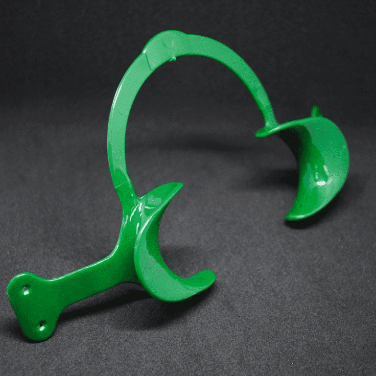 Retractor Color con Aletas | Saga