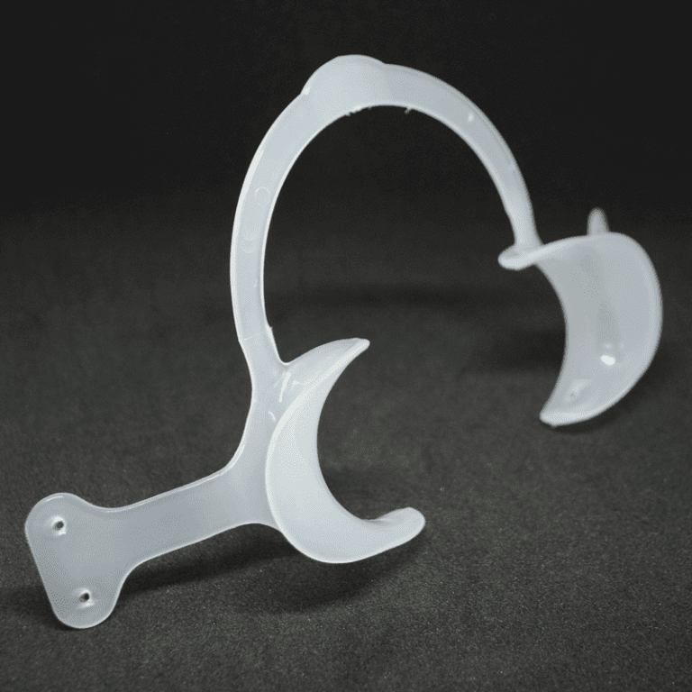 Retractor Off White con Aletas | Saga