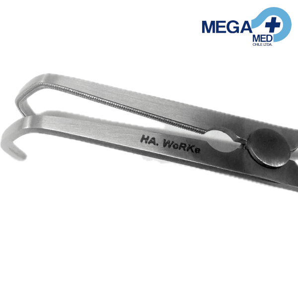 CLAMPS DE-BAKEY SATINSKY2